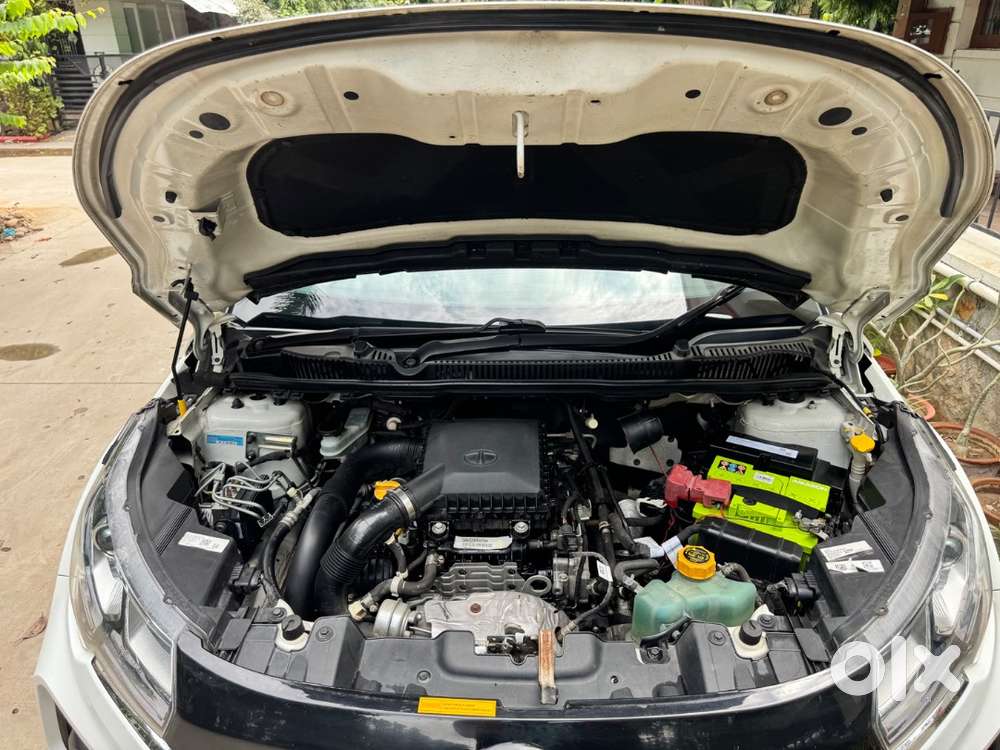 2022 Tata Nexon Petrol – Calgary White