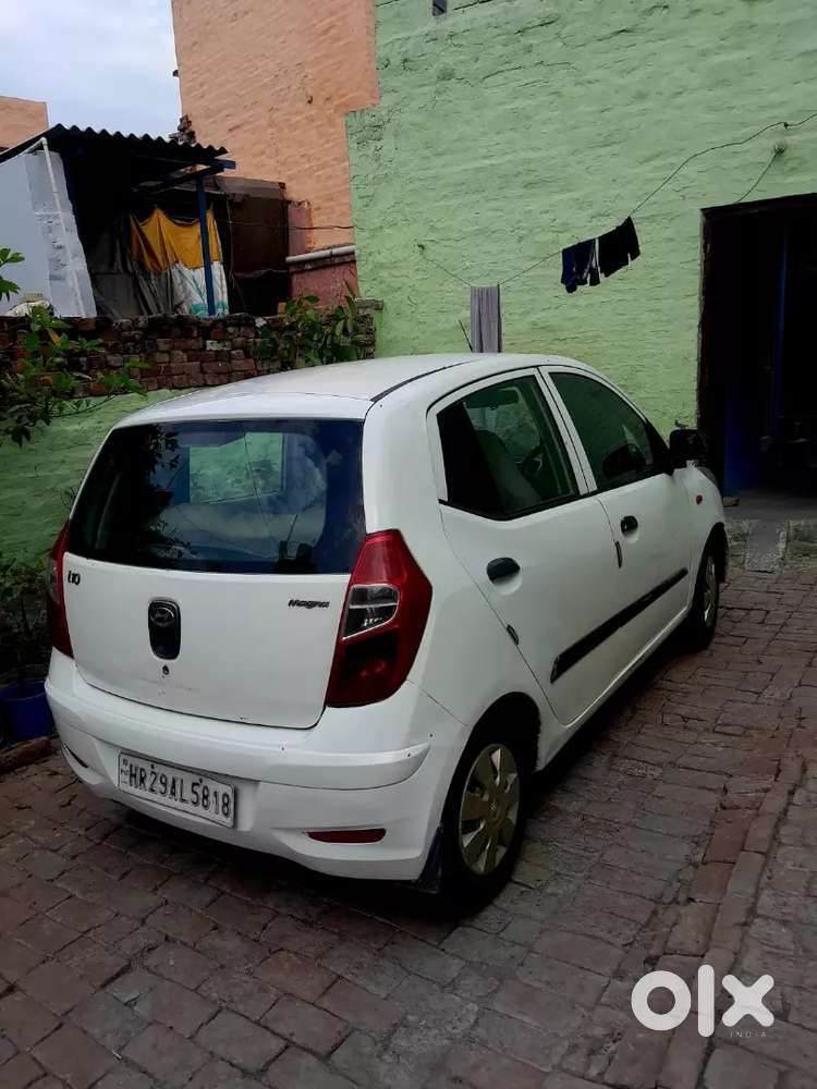 Hyundai Aura 2016 Petrol Good Condition