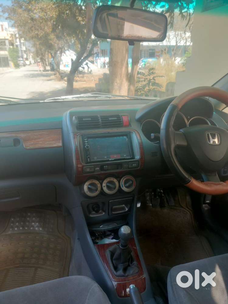 Honda City Zx 2006 Petrol Well Maintained