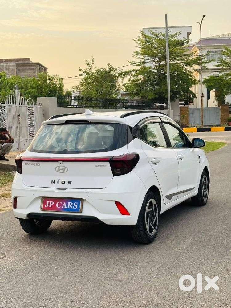 Hyundai Grand I10 Nios Sportz, 2023, Cng & Hybrids