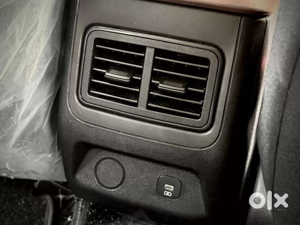 Mahindra Scorpio N Z2 Petrol Mt 7 Str, 2025, Petrol