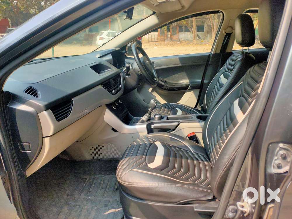 Tata Nexon 1.5 Revotorq Xm (s), 2018, Diesel