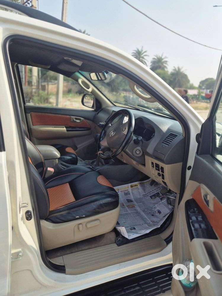 Toyota Fortuner 4x2 Manual, 2013, Diesel