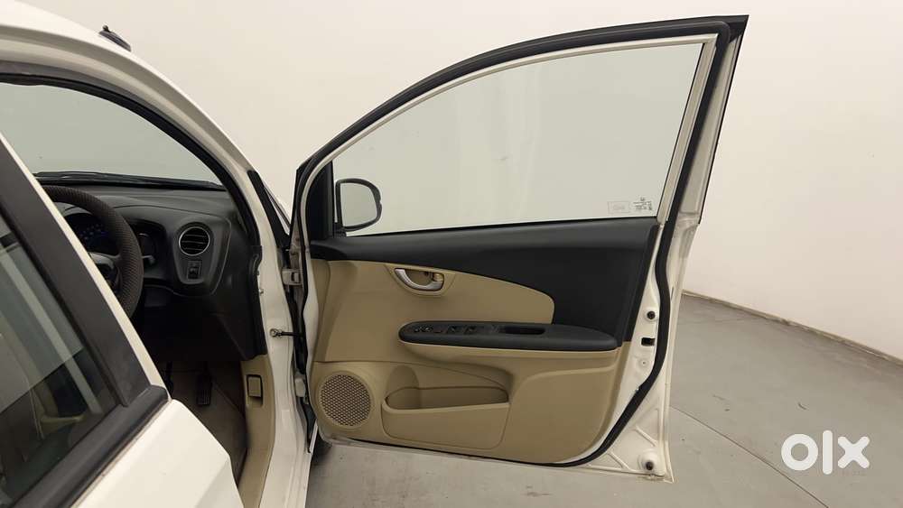 Honda Brio Vx Mt, 2015, Petrol