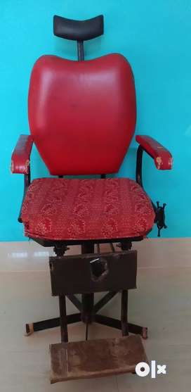 Ladies beauty parlour online chair price