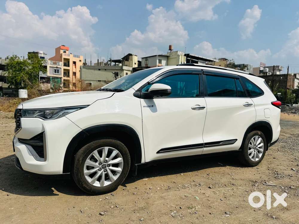 Toyota Innova Hycross 2.0 Vx Hybrid 8 Str, 2023, Petrol