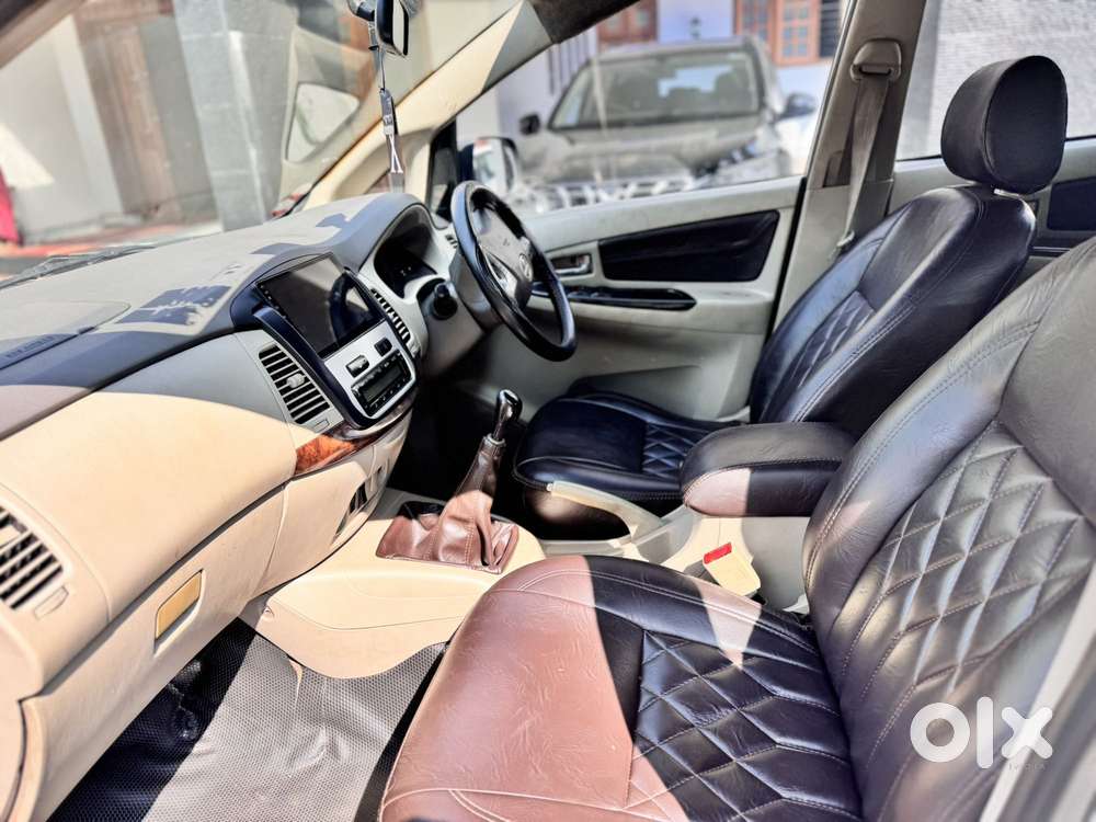 Toyota Innova [2013-2016] 2.5 V Diesel 7 Str, 2014, Diesel