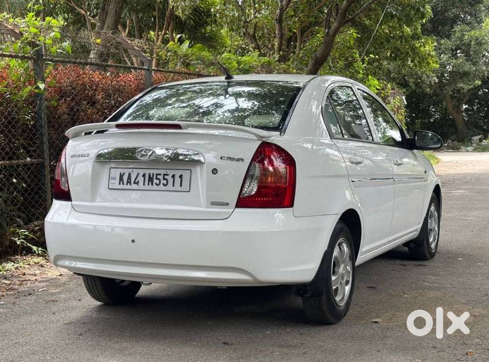 Hyundai Verna Vtvt 1.6 Sx, 2010, Petrol