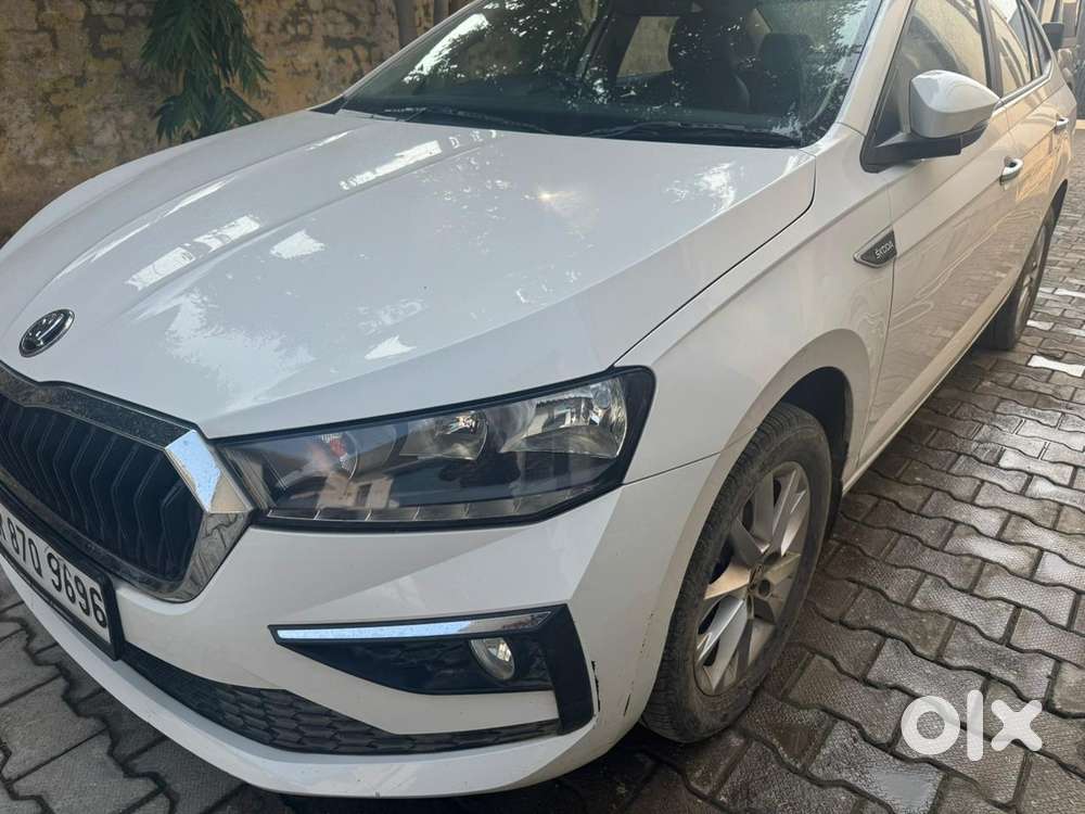 Skoda Slavia 1.0 Ambition Tsi, 2024, Petrol