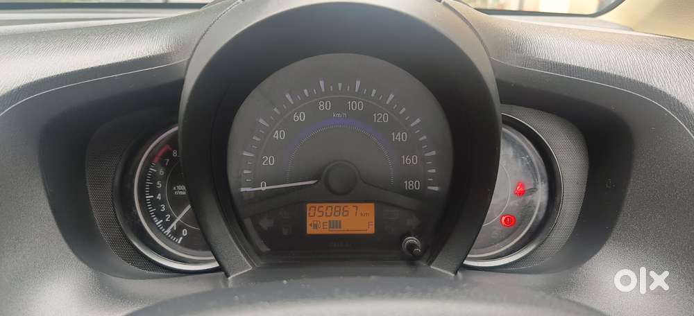 Honda Brio Vx Mt, 2014, Petrol