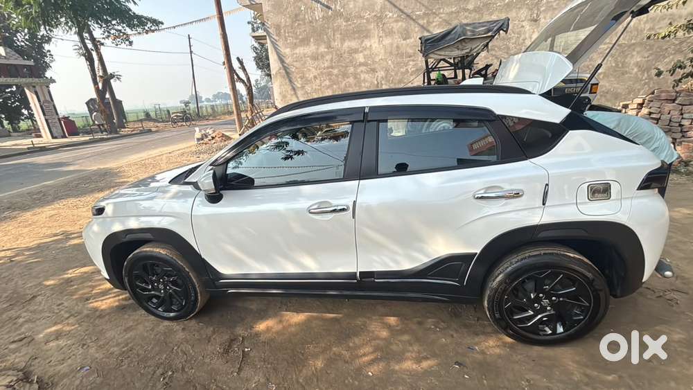 Maruti Suzuki Fronx Petrol 2023