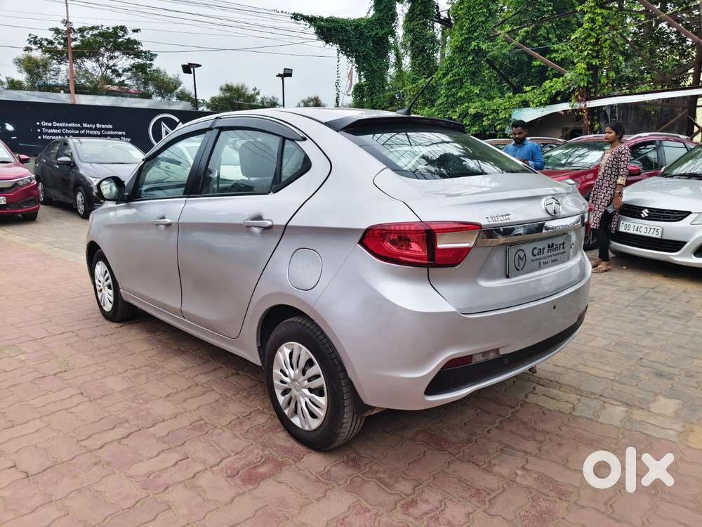 Tata Tigor, 2017, Petrol