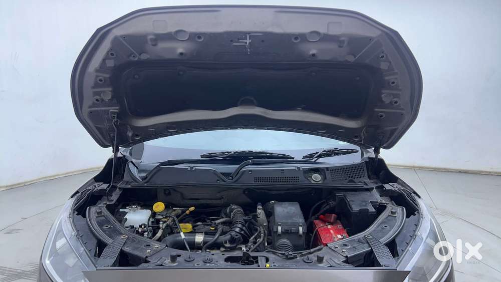 Nissan Magnite Xv Turbo, 2021, Petrol
