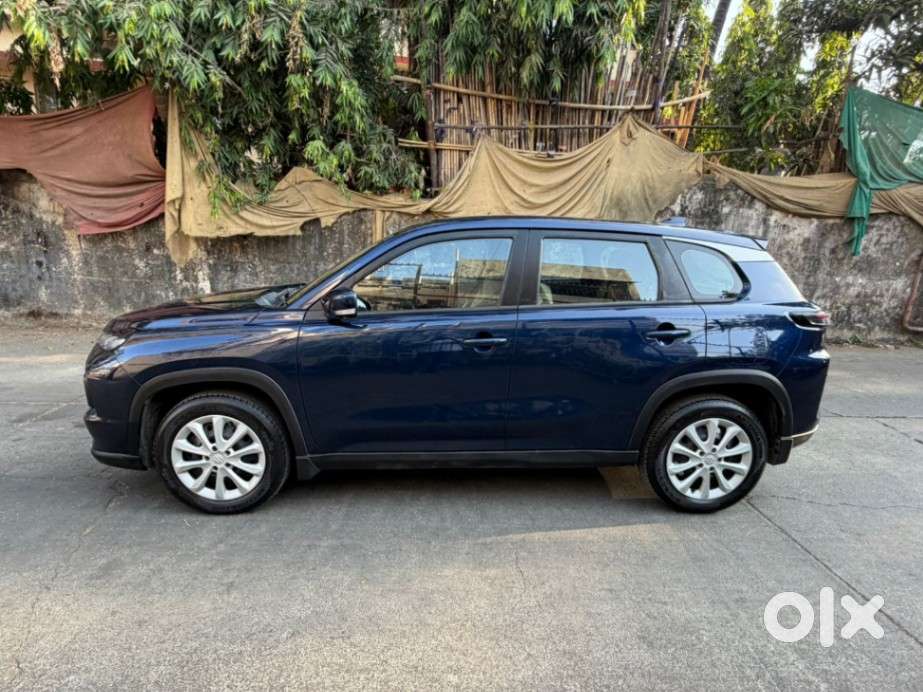 Maruti Suzuki Grand Vitara 1.5 Delta Smart Hybrid At, 2023, Petrol