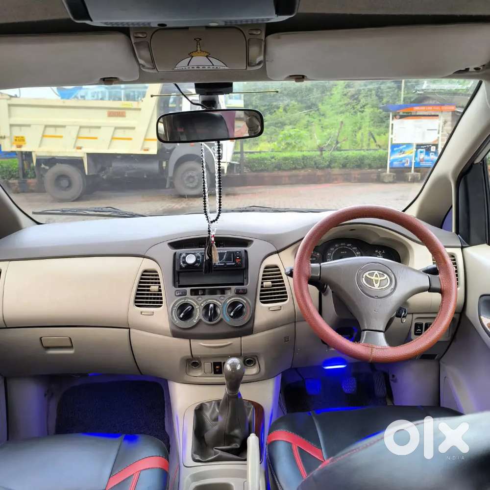 टोयोटा इनोव्हा