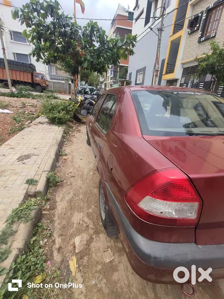 Ford Ikon Petrol 2003