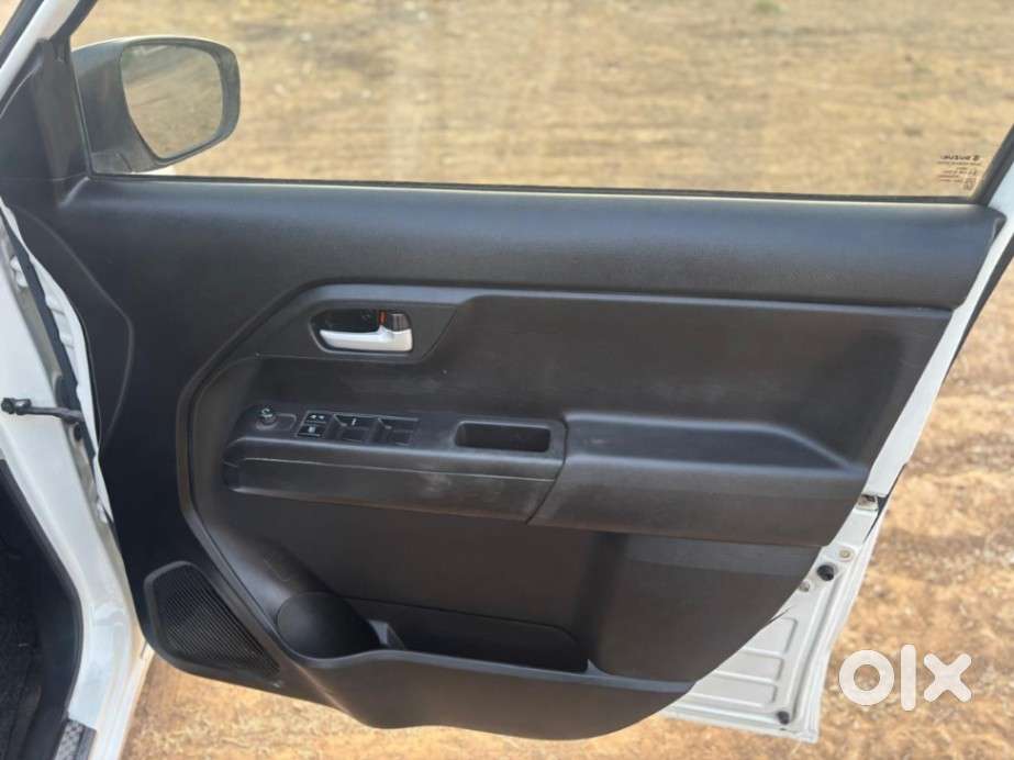 Maruti Suzuki Wagon R Vxi, 2022, Petrol