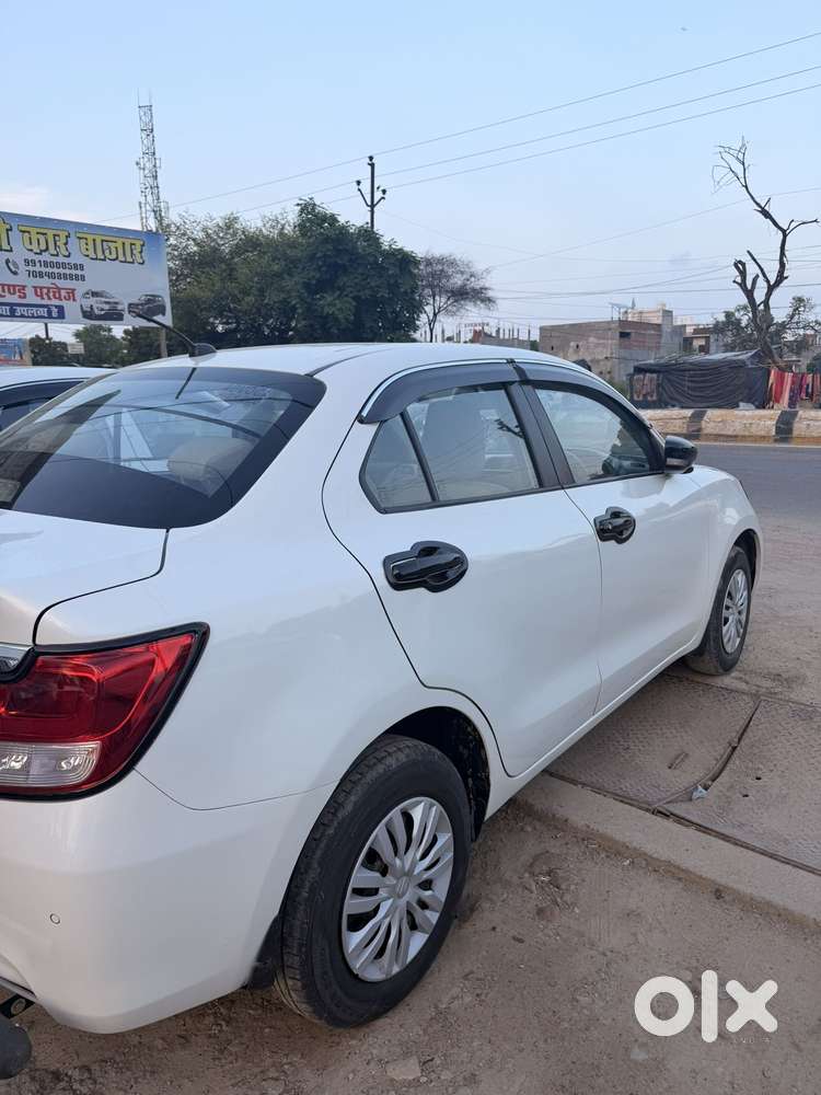 Maruti Suzuki Swift Dzire 1.3 Vxi, 2023, Petrol