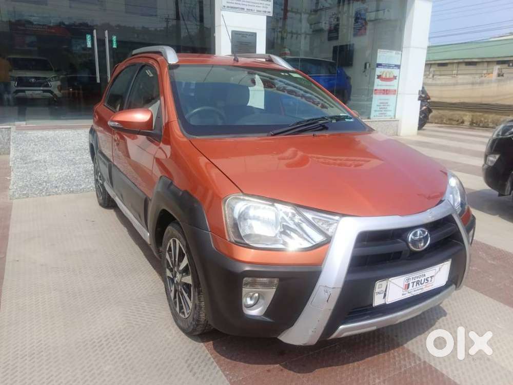 Toyota Etios Cross 1.2l G, 2017, Petrol