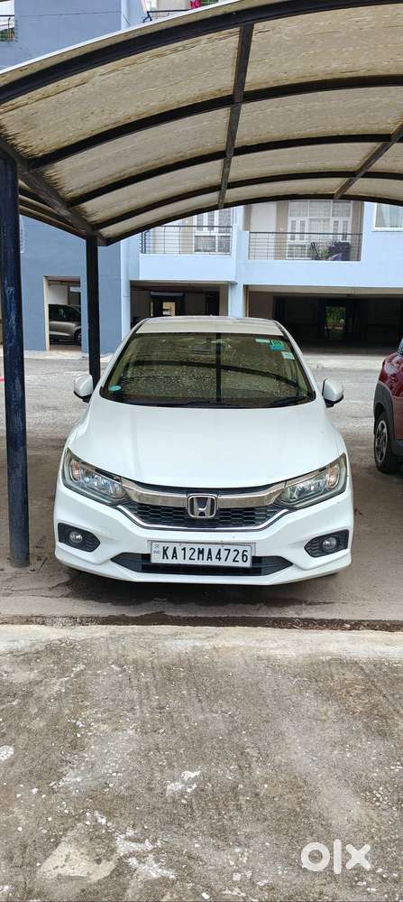 P White Honda City 2018 Petrol 125000 Km Driven