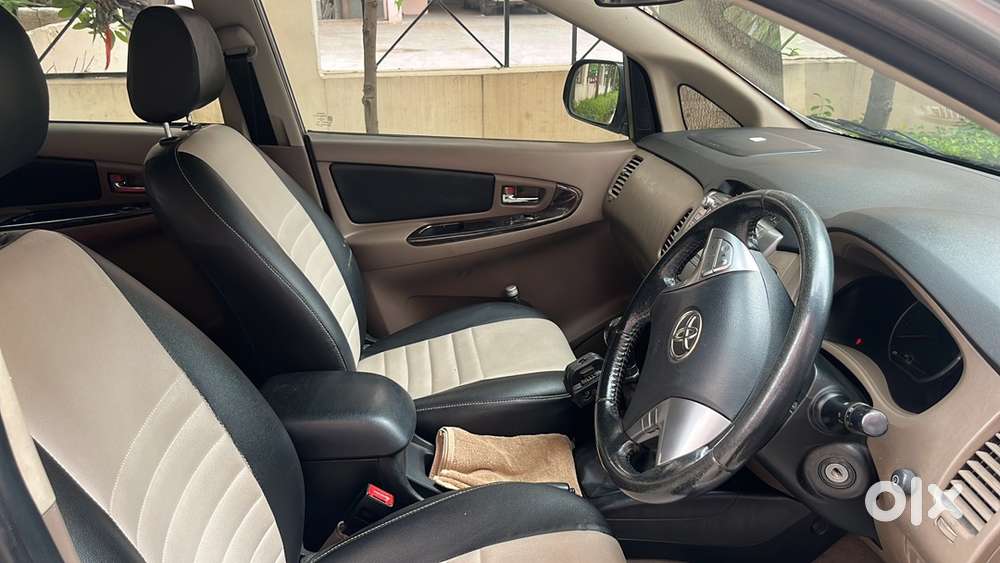 Toyota Innova 2015 Model