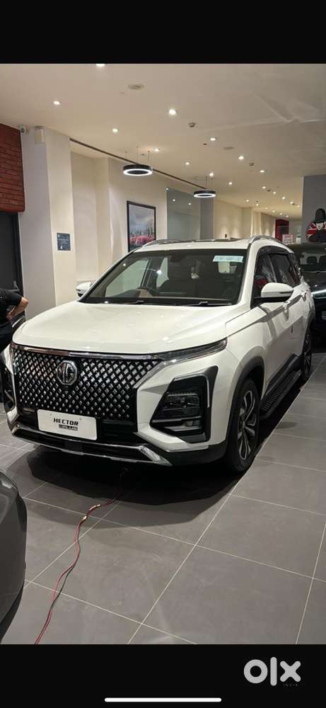Mg Hector Plus 2024 Petrol Suv Less Driven