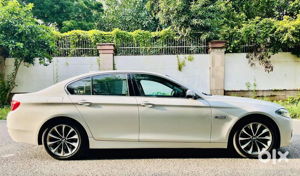 Bmw 5 Series 2.0 520i Luxury Line, 2017, Petrol