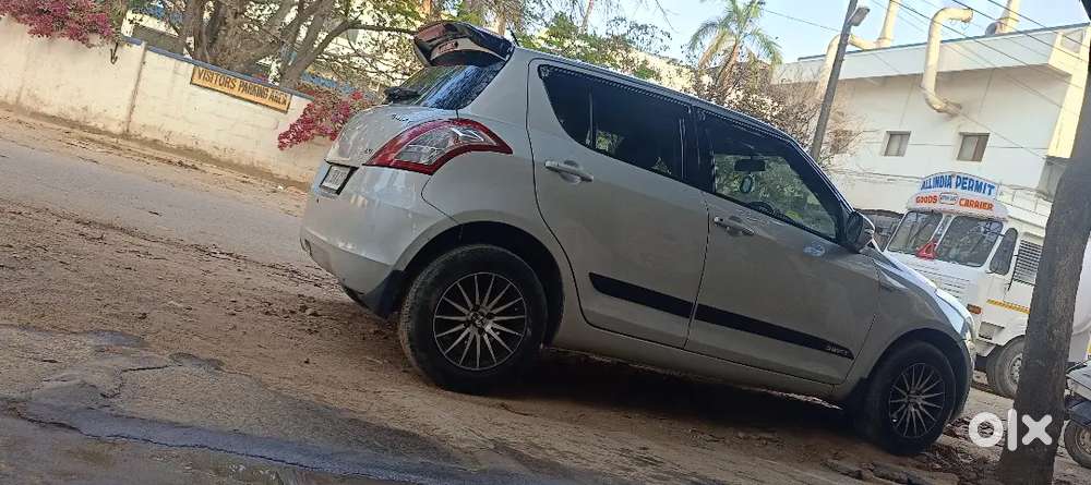 Maruti Suzuki Swift 2012 Zxi 2nd Owner