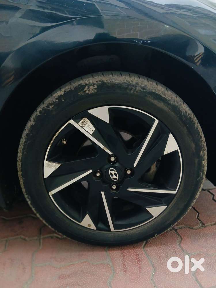 Hyundai Verna 1.5 Sx (o) Petrol Mt, 2022, Petrol