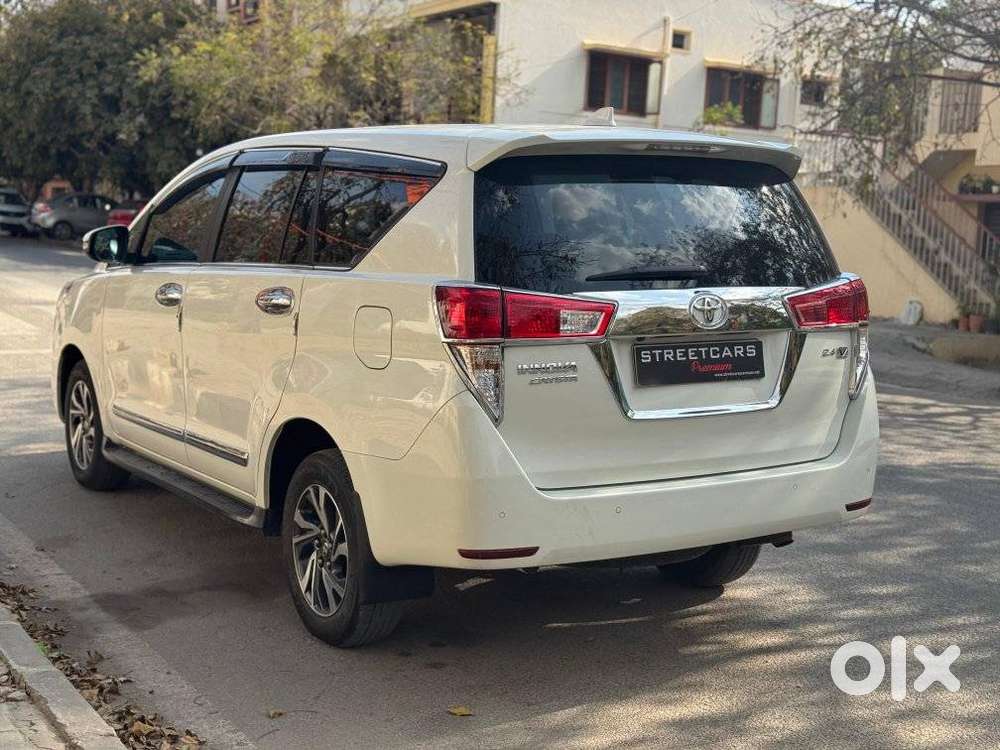 Toyota Innova Crysta 2.4 V, 2022, Diesel