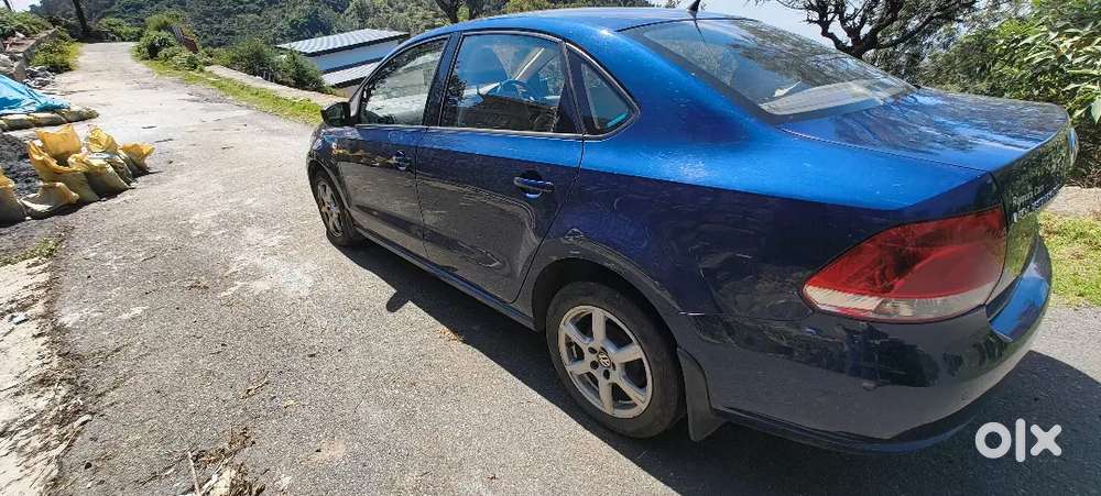 Volkswagen Vento Highline 2013