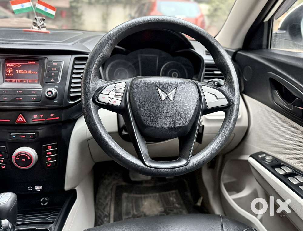 Mahindra Xuv300 1.2 W6 Amt Petrol, 2023, Petrol