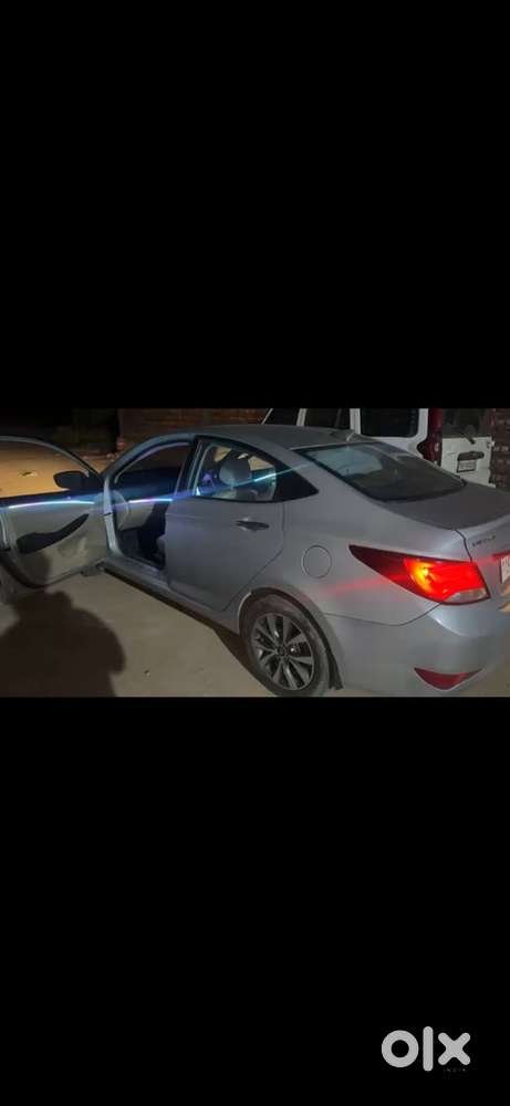 Hyundai Fluidic Verna 2016