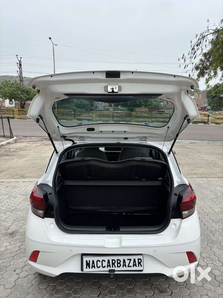 Hyundai Grand I10 Nios Sportz Petrol, 2024, Petrol