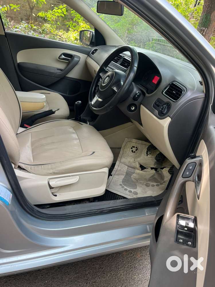 Volkswagen Vento 2010-2013 Petrol Highline, 2011, Petrol