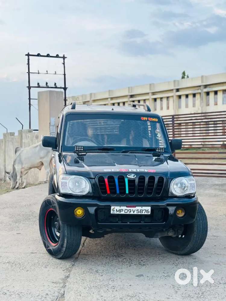 Mahindra Scorpio Classic 2005
