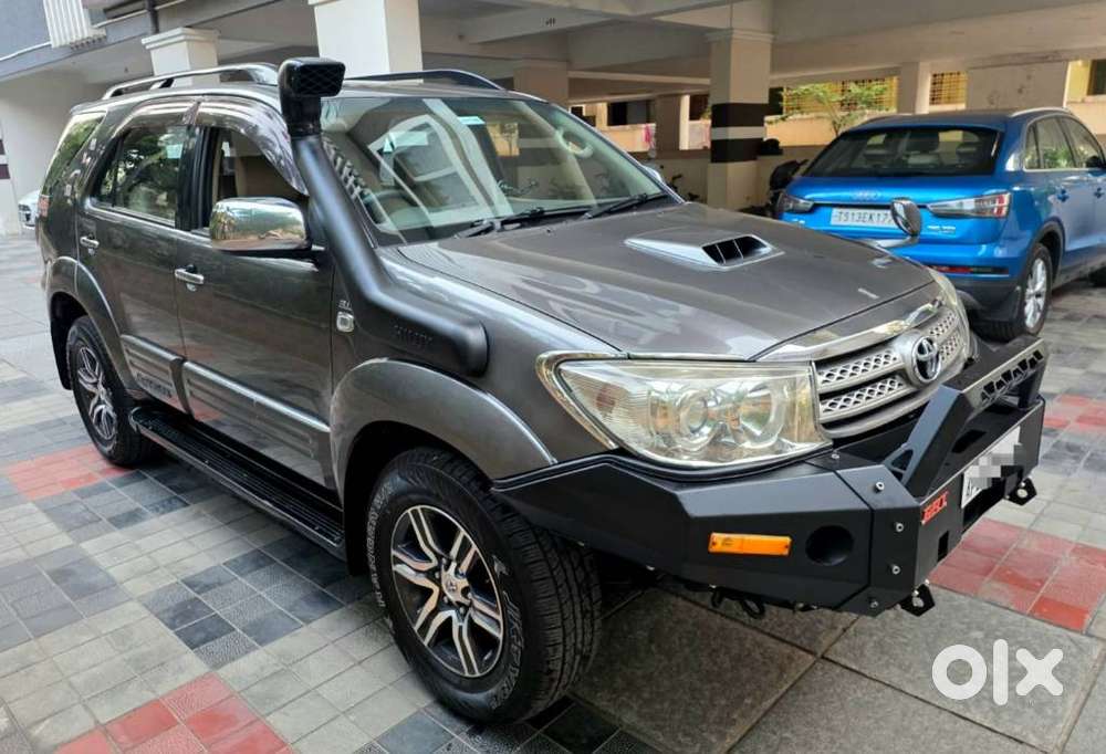Toyota Fortuner 3.0 4x4 Manual, 2011, Diesel