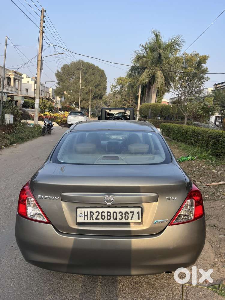 Nissan Sunny Special Edition, 2012, Diesel