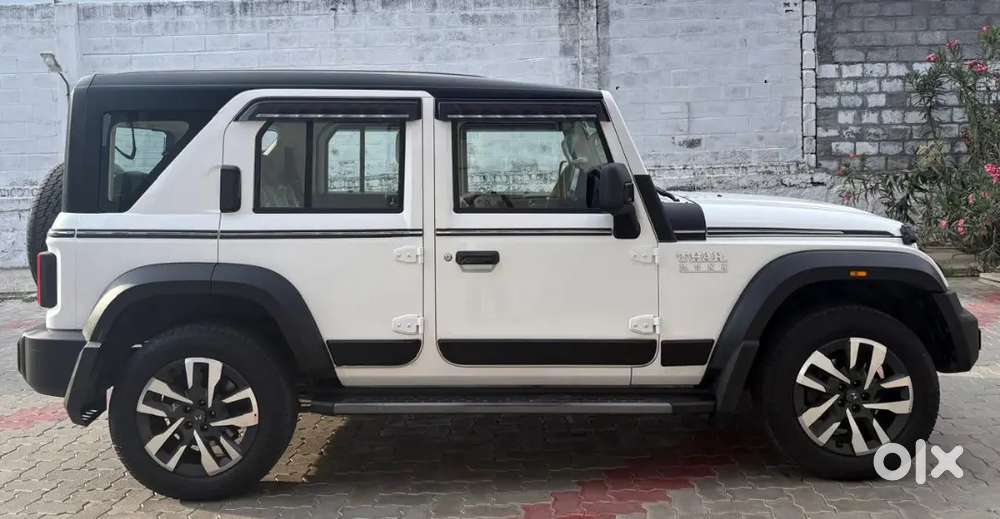 Mahindra Thar Roxx 2025