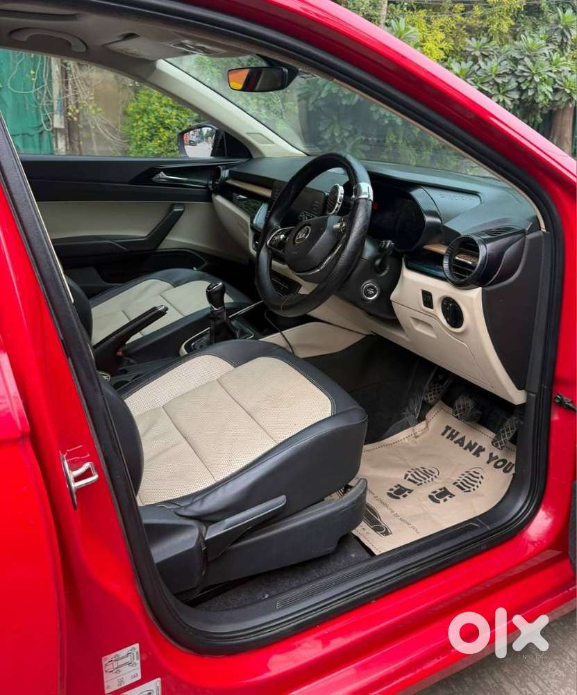 Skoda Slavia Style 1.0l Tsi Mt, 2023, Petrol