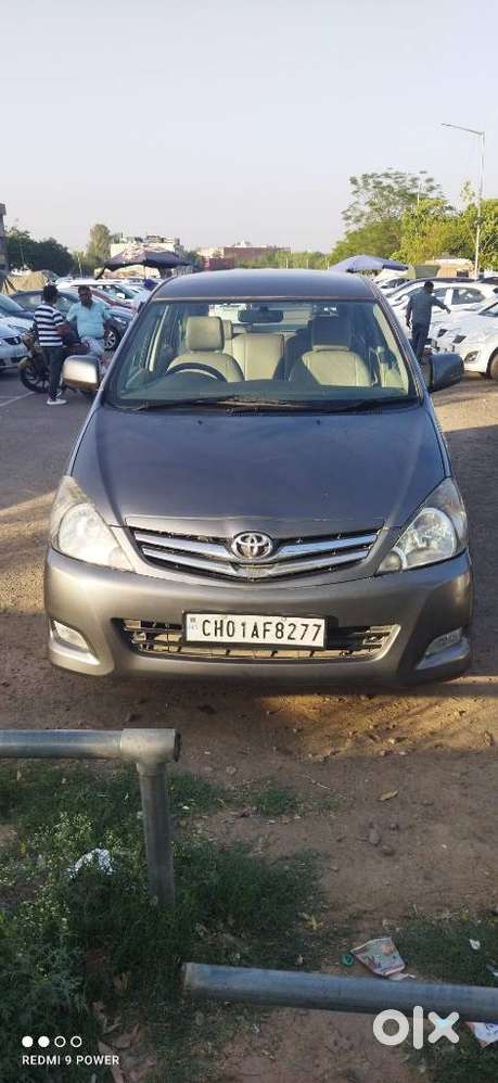 Toyota Innova 2.5 G (diesel) 8 Seater, 2010, Diesel