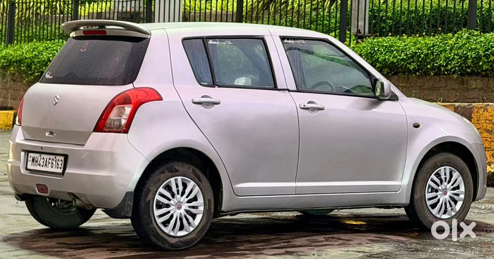 Maruti Suzuki Swift Vxi Bsiv, 2011, Petrol