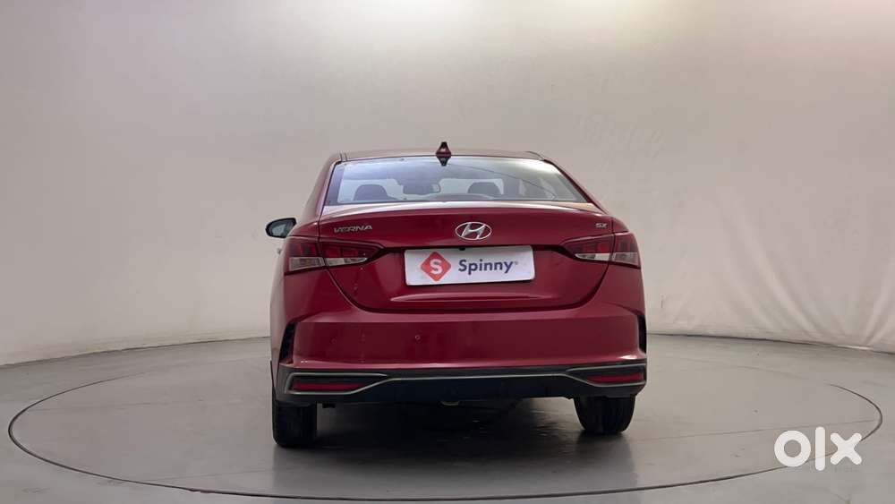 Hyundai Verna 1.5 Sx Ivt, 2020, Petrol