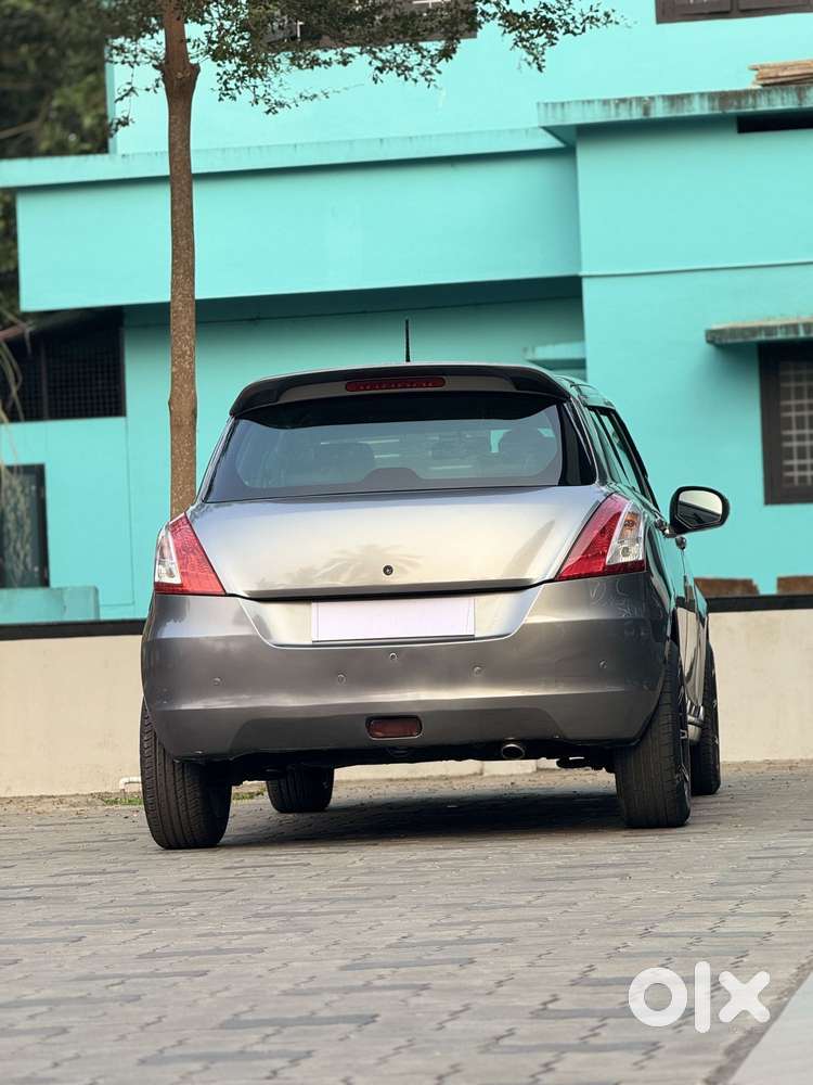 Maruti Suzuki Swift 2011-2014 Vxi, 2013, Petrol