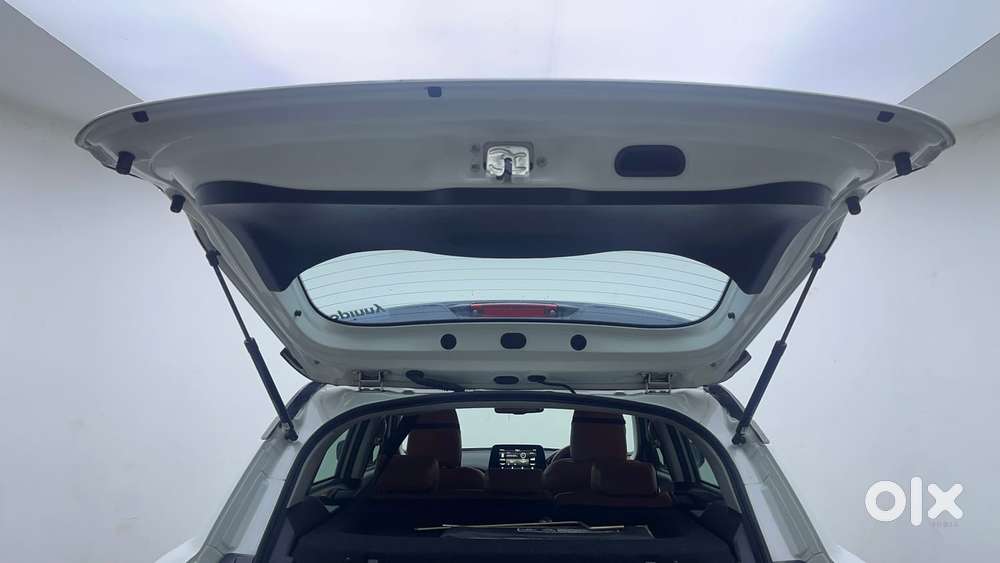 Maruti Suzuki Grand Vitara 1.5 Zeta Smart Hybrid At, 2023, Petrol