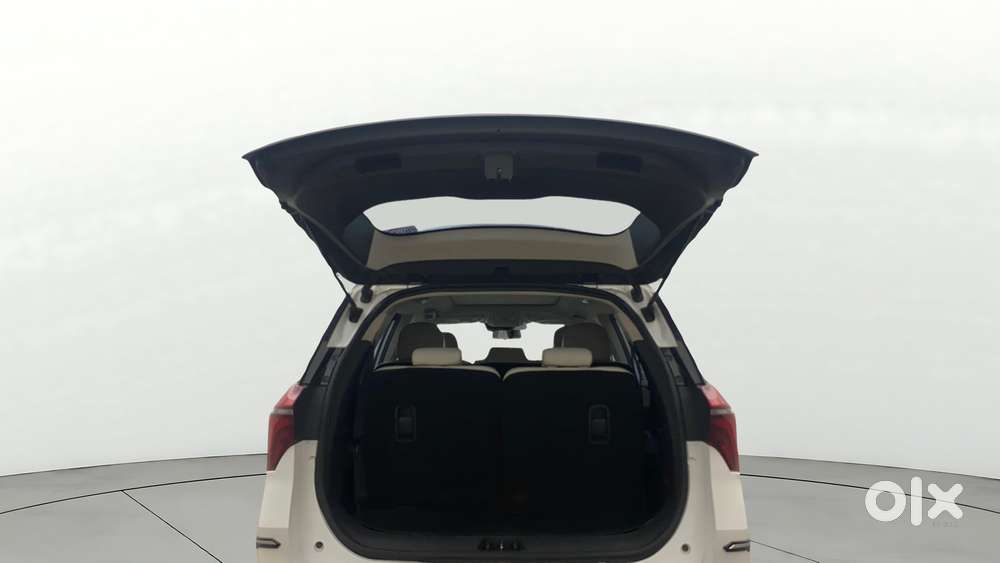 Mahindra Xuv700 2.2 Ax 7 Diesel At Str Awd, 2023, Diesel