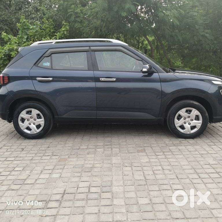 Hyundai Venue Sx Mt, 2022, Petrol