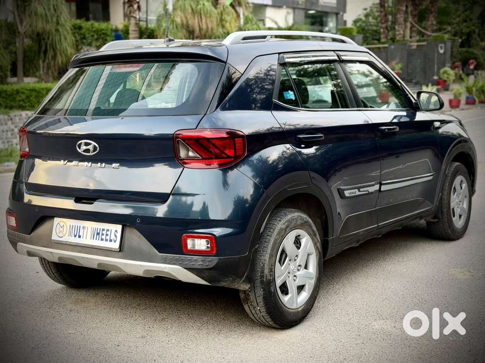 Hyundai Venue S 1.2 Petrol, 2021, Petrol