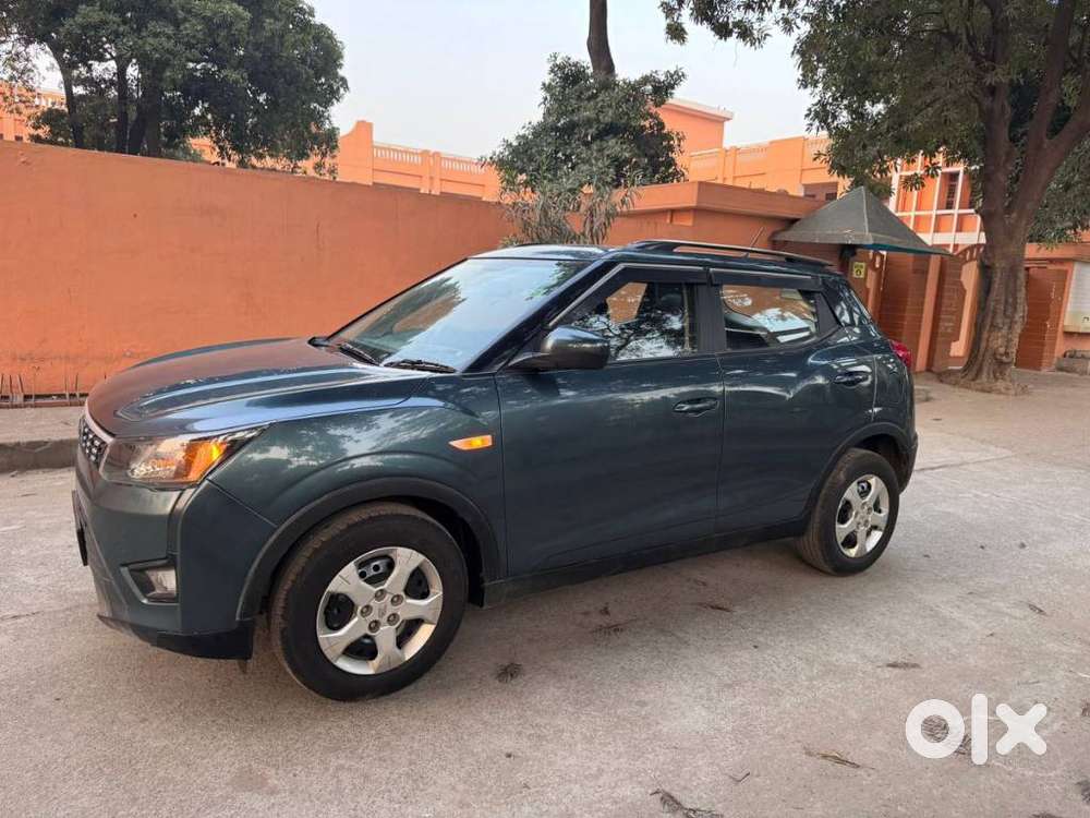 Mahindra Xuv300 W6 Amt Diesel, 2022, Diesel