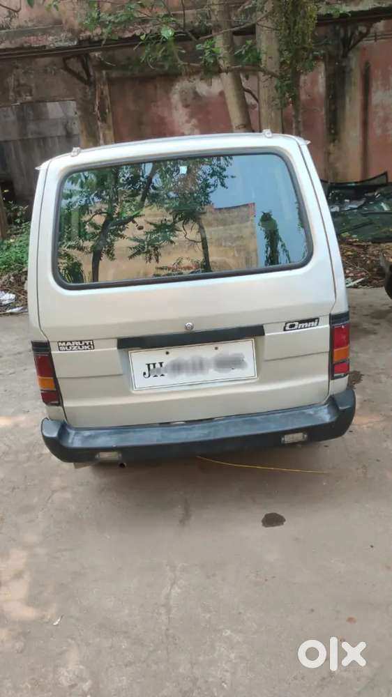 Maruti Suzuki Omni 2017 Petrol Well Maintained